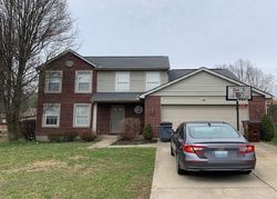 Pre-foreclosure in  WELLINGTON DR Florence, KY 41042