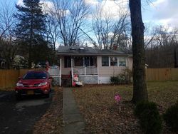 Pre-foreclosure Listing in REVERE RD MONROE, NY 10950