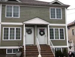 Pre-foreclosure in  ROOSEVELT AVE Staten Island, NY 10314
