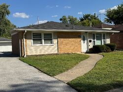 Pre-foreclosure in  MINERVA AVE Dolton, IL 60419
