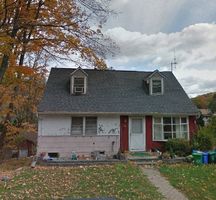 Pre-foreclosure in  CHESTNUT AVE Hillburn, NY 10931