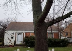  N Waukegan Rd, Niles IL