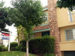 Pre-foreclosure in  SONORA AVE UNIT 3 Glendale, CA 91201