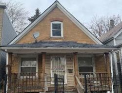 Pre-foreclosure in  W OHIO ST Chicago, IL 60644