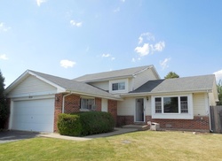  Sequoia Dr, Hanover Park IL