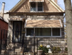 Pre-foreclosure in  N TRUMBULL AVE Chicago, IL 60624