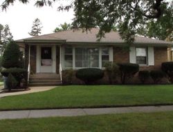 Pre-foreclosure in  BRISTOL AVE Westchester, IL 60154