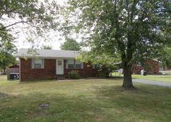  Lulu Cir, Madisonville KY
