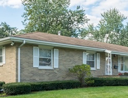 Pre-foreclosure Listing in KIMBERLY LN MONTGOMERY, IL 60538