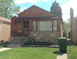Pre-foreclosure in  S WALLACE AVE Riverdale, IL 60827