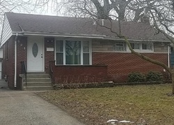 Pre-foreclosure in  CLYDE AVE Calumet City, IL 60409