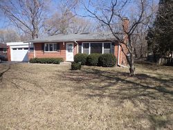 Pre-foreclosure in  N MAPLE AVE Palatine, IL 60067