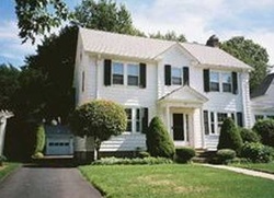 Pre-foreclosure in  SUNSET TER West Hartford, CT 06107