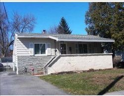 Pre-foreclosure in  MARSDEN RD Syracuse, NY 13208