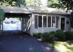 Pre-foreclosure Listing in 5TH ST EAST NORTHPORT, NY 11731