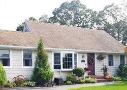 Pre-foreclosure Listing in 1ST AVE BAYPORT, NY 11705