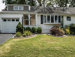 Pre-foreclosure Listing in LACEY DR NEW MILFORD, NJ 07646