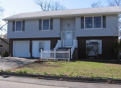 Pre-foreclosure Listing in BEACH AVE BEACHWOOD, NJ 08722