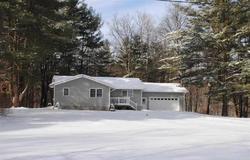 Pre-foreclosure Listing in RUGGLES RD SARATOGA SPRINGS, NY 12866