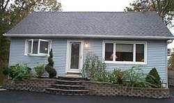 Pre-foreclosure in  HELENE AVE Shirley, NY 11967