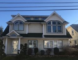 Pre-foreclosure Listing in MADISON AVE FRANKLIN SQUARE, NY 11010