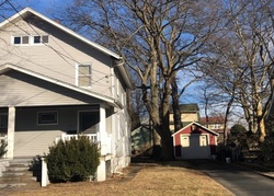 Pre-foreclosure Listing in SMITH AVE BERGENFIELD, NJ 07621