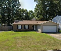 Pre-foreclosure in  WYN DR Newport News, VA 23608