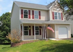 Pre-foreclosure Listing in COMMONS DR POTTSTOWN, PA 19464