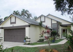 Pre-foreclosure Listing in WILLOW POND RD W WEST PALM BEACH, FL 33417