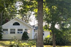 Pre-foreclosure in  WYLDE RD Mount Sinai, NY 11766