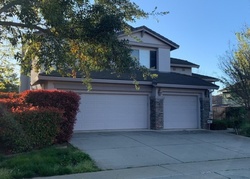 Pre-foreclosure in  STONEBROOK DR Elk Grove, CA 95624