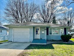 Pre-foreclosure in  S PROSPECT AVE Kankakee, IL 60901