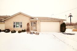  Clifton Park Ave, Markham IL