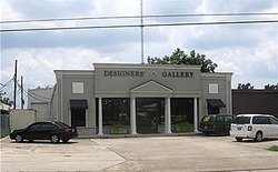 Pre-foreclosure in  STUMPF BLVD Gretna, LA 70056