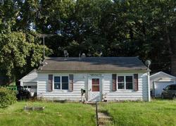 Pre-foreclosure Listing in 10TH AVENUE CT MOLINE, IL 61265