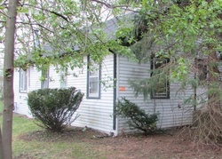Pre-foreclosure Listing in N ELMWOOD AVE WOOD DALE, IL 60191