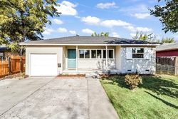 Pre-foreclosure in  E 9TH ST Stockton, CA 95206