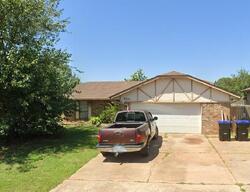 Pre-foreclosure in  CRESTDALE Noble, OK 73068