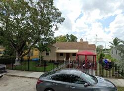 Pre-foreclosure in  NW 11TH PL Miami, FL 33127
