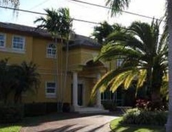 Pre-foreclosure in  VINTAGE DR Pompano Beach, FL 33064