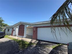 Pre-foreclosure in  NW 21ST CT Fort Lauderdale, FL 33313
