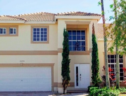 Pre-foreclosure in  NW 52ND ST Miami, FL 33178