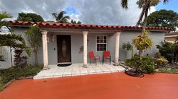 Pre-foreclosure in  E 8TH AVE Hialeah, FL 33010