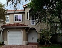 Pre-foreclosure in  SW 81ST LN Miami, FL 33183