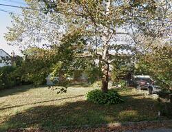 Pre-foreclosure in  OCEANSIDE ST Islip Terrace, NY 11752