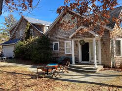 Pre-foreclosure in  QUANTUCK BAY LN Westhampton Beach, NY 11978