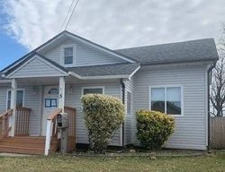 Pre-foreclosure Listing in BEACH AVE PATCHOGUE, NY 11772