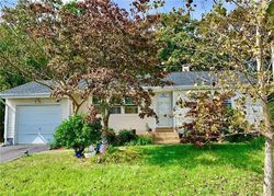  Hilltop Dr, Brentwood NY