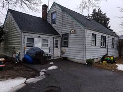 Pre-foreclosure Listing in LENOX RD HUNTINGTON STATION, NY 11746