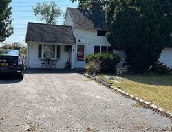 Pre-foreclosure in  MERIDIAN RD Levittown, NY 11756